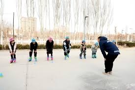 广东宏远深夜召开紧急会议！朱芳雨主持，陈老板提出要求，杜锋会上发飙