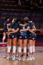 奥尔良羽球超级300赛｜荣韵因伤退赛 乐蒂 琪鑫止步女双8强