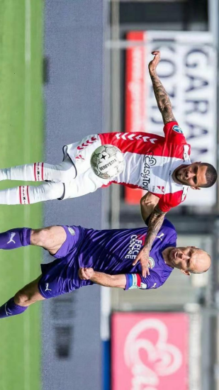 在本届英国 在本届英国